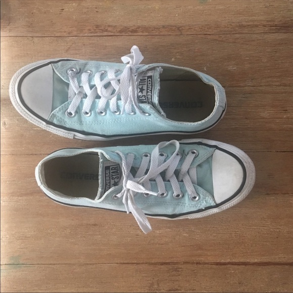 Converse - Picture 2 of 3